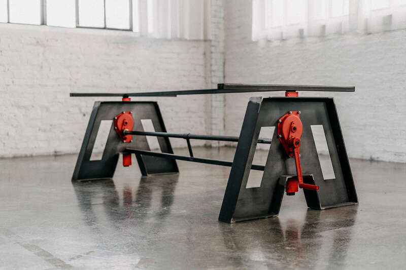 Tischuntergestell Hulk h&ouml;henverstellbar Industriedesign