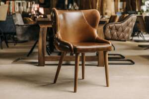 Retro Design Esszimmerstühle mit Armlehne Lord - Brandy Antik