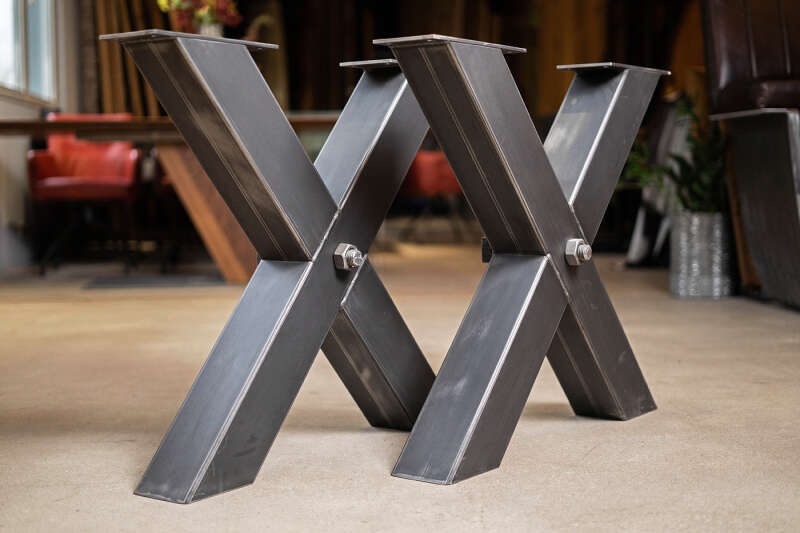 Stahlkreuz Tischgestell aus Metall Kirk im 2er Set