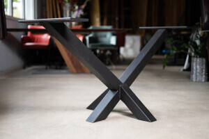 Tischuntergestell schwarz Metall Dalvik 2