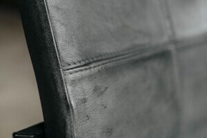 Freischwinger Leder Stuhl mit Armlehne Maverick 2er Set Ansicht Detail Polster 1