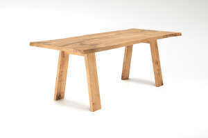 Esszimmertisch mit Baumkante aus Massivholz der Eiche nach Maß Modell Jacob
