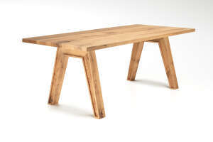 Massivholz Esszimmertisch mit spitzen Gestellen aus Eichenholz nach Maß Modell Laurenz