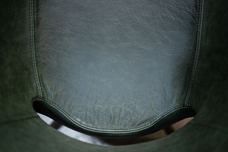 Echtlederstuhl Sitzfläche Detailfoto