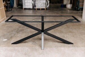 Tisch Kreuzgestell Aamina aus Metall