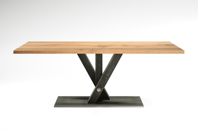 Musterbeispiel mit Tischplatte auf dem Tischgestell aus Stahl Lennox