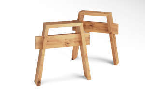 Tischgestell aus massivem Eichenholz für schwere Tischplatten vom Modell Niklas