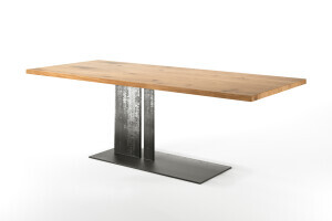 Tischuntergestell mit Eichenholztischplatte Beinfreiheit