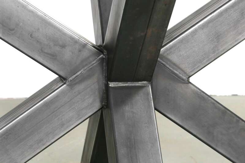 Stahl Tischgestell Bolk Detail