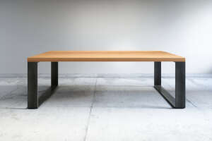 Arlon Esstisch mit Buchenholz Tischplatte und Stahlkufen Tischgestell gerundet im Radius 10cm