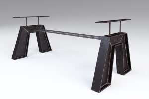 Tischgestell nach Maß aus Stahl im angesagten Industriedesign