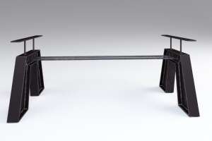 Tischuntergestell Metall auf Maß im Industrial Design selbsttragend gefertigt