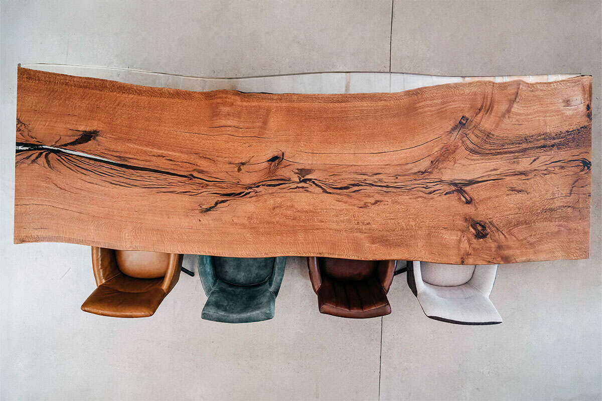 Rustikale Eiche Tischplatte mit Epoxid 360 x 115 x 5 cm