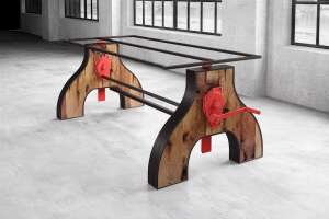 Industriedesign Tischgestell höhenverstellbar mit Altholz