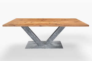 Balkeneiche Massivholztisch mit Mittelfuß aus Metall