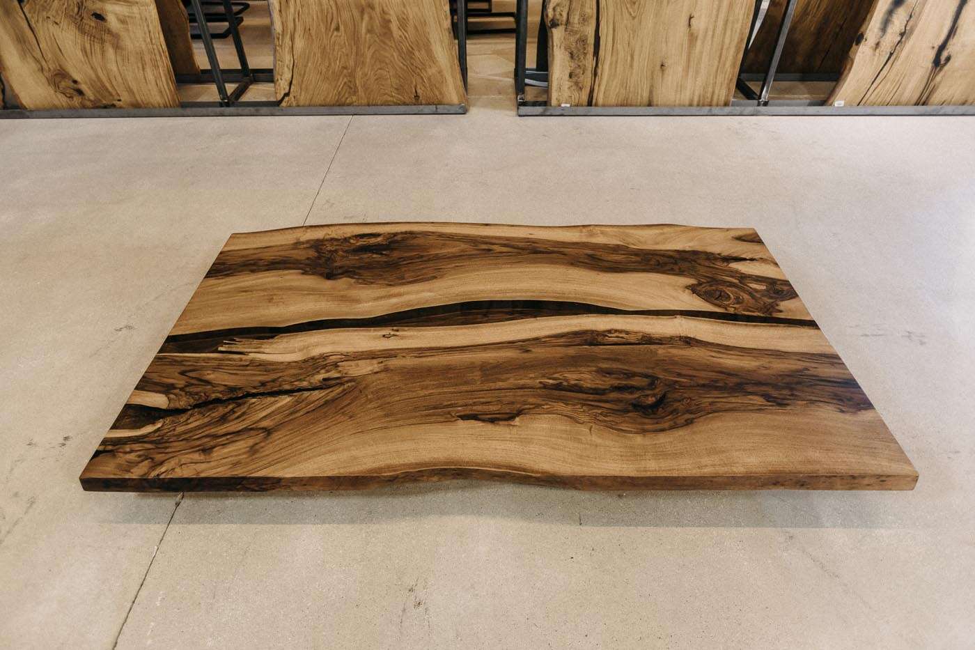 Amerikanische Baumkanten Tischplatte aus Nussbaum 200 x...