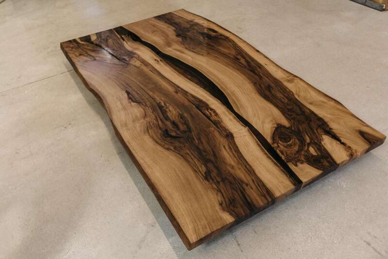 Amerikanische Baumkanten Tischplatte aus Nussbaum 200 x 120 cm - Ansicht 2