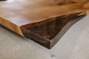 Gef&uuml;llte Giessharz Baumkanten Tischplatte aus Esche 220 x 110 x 5 cm - #custom.ansicht# 10