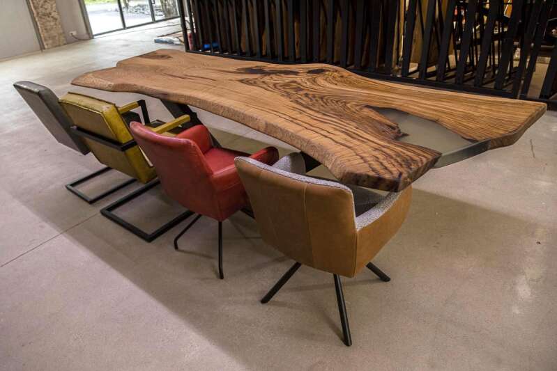 Tischplatte Kastanie Epoxy Baumscheibe 270 x 105 x 6 cm