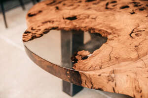 Massivholz Esche Couchtischplatte - Naturbelassene Baumkante 150 x 100 x 6 cm - #custom.ansicht# 4